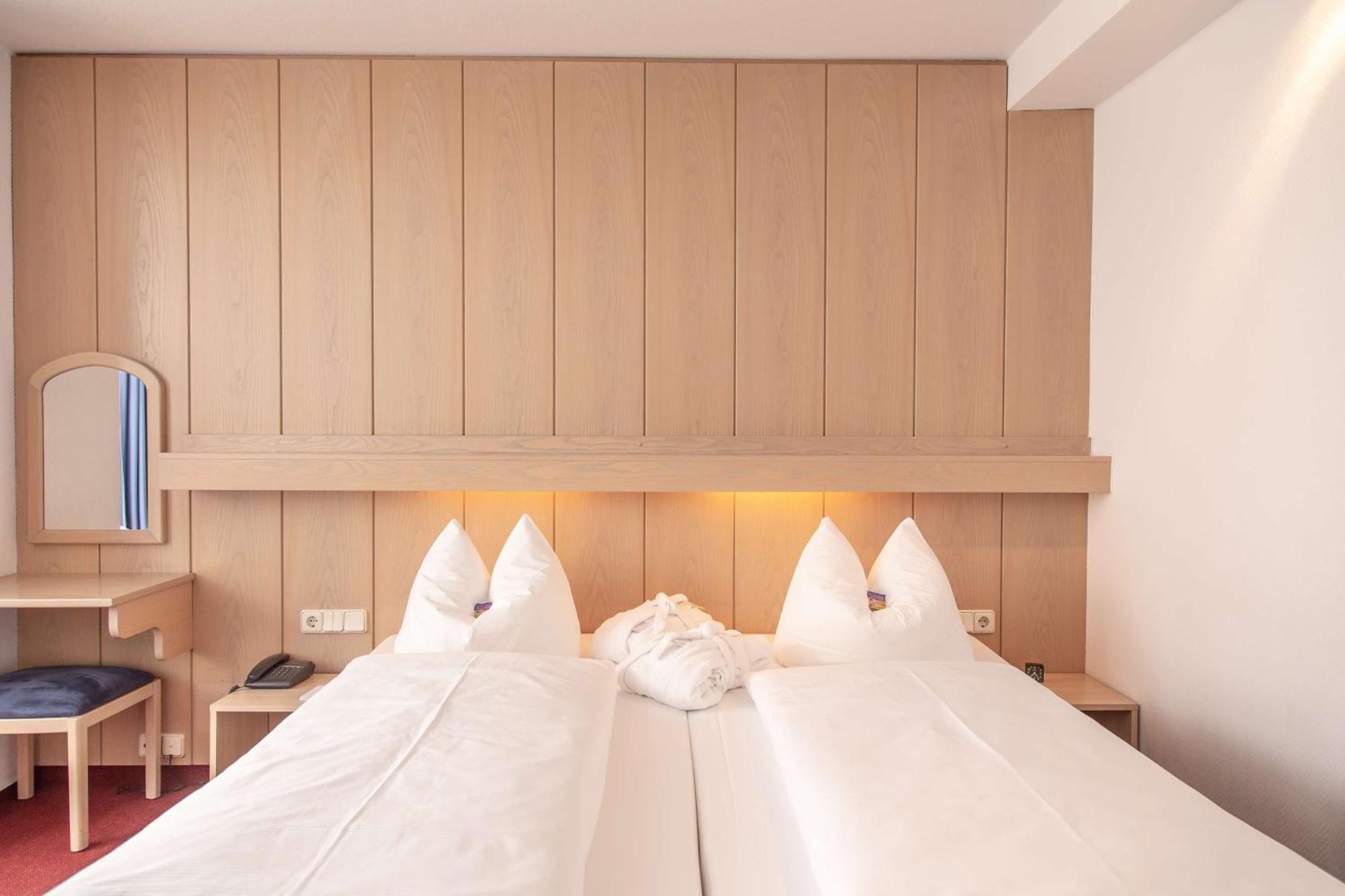 Best Western Hotel Heide Oldenburg Esterno foto